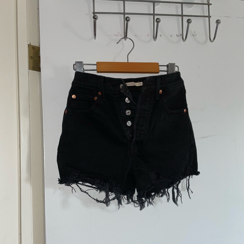 Levis rib cage denim shorts